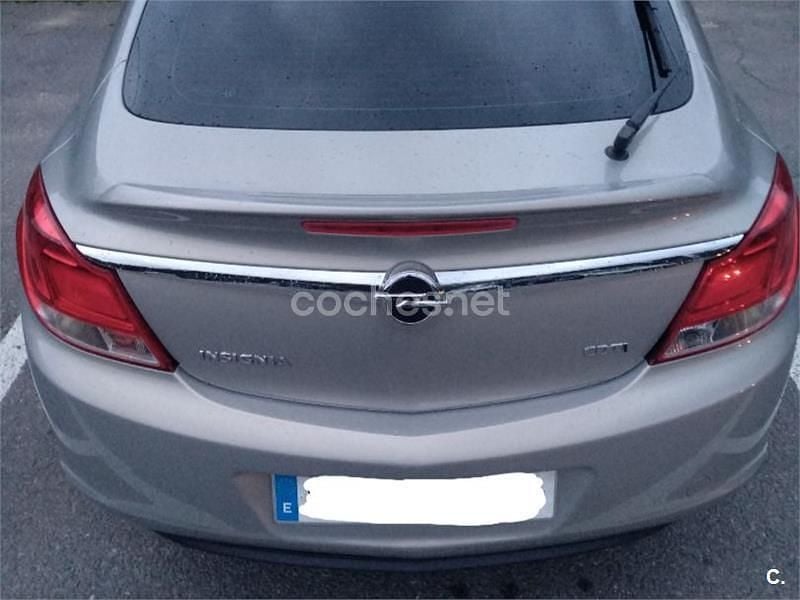 Usado Opel Insignia Excellence 130 CV (95 kW) 2012 Gris / plata Berlina