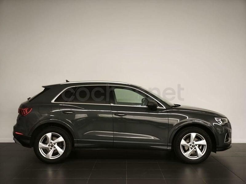 Usado Audi Q3 Advanced Plus 150 CV (110 kW) 2022 Gris / plata SUV