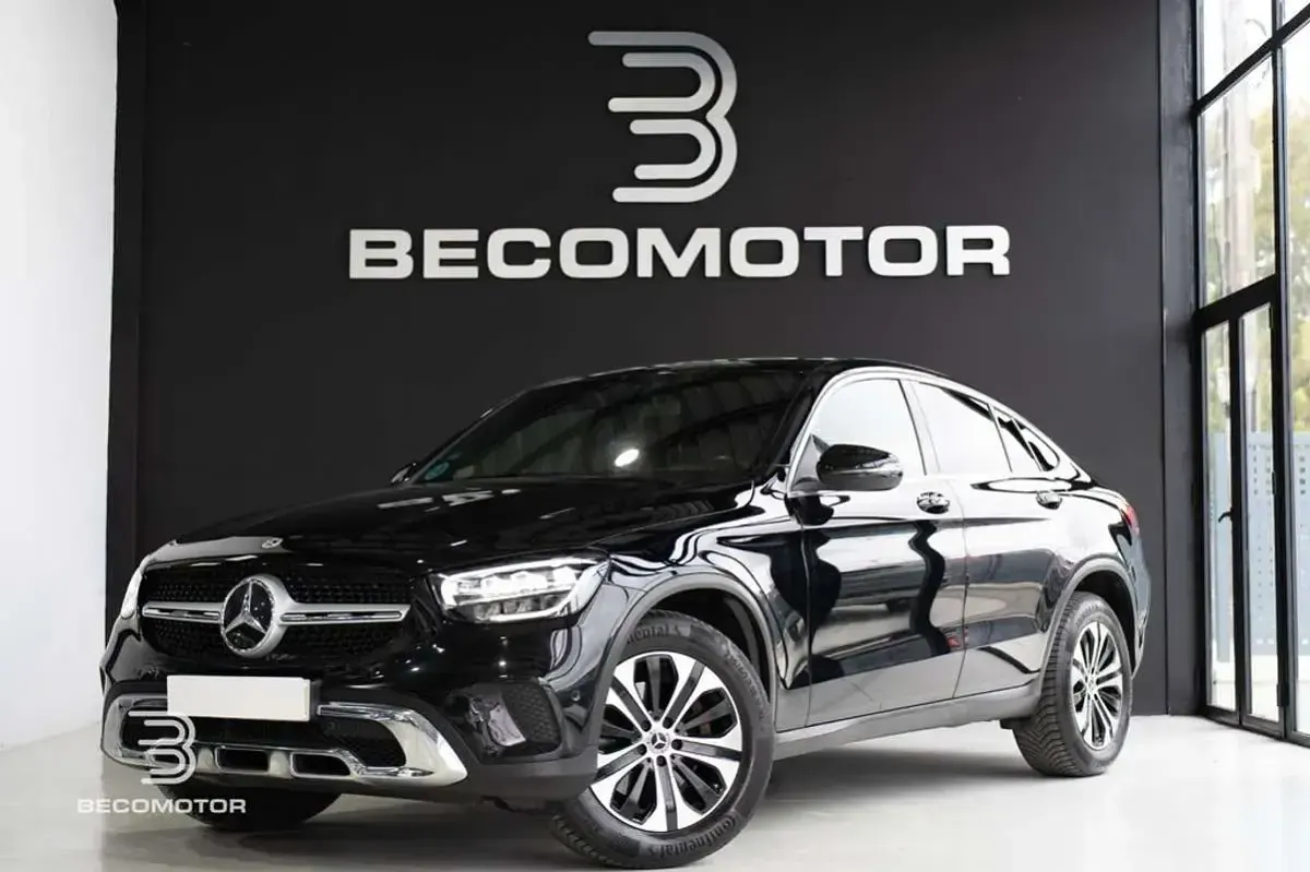 Usado Mercedes GLC220 170 CV (125 kW) 2022 Negro SUV