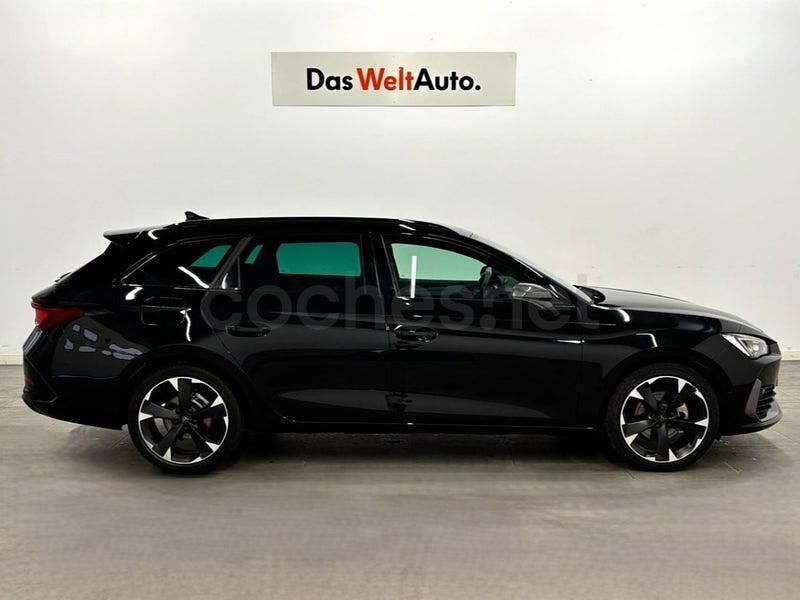 Usado Cupra Leon 204 CV (150 kW) 2024 Negro Familiar