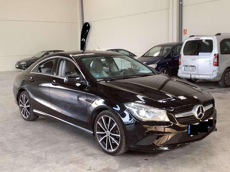 Negro Usado 2015 Mercedes CLA200 Berlina | 14.900 € (Precio justo) - Imagen 1/4
