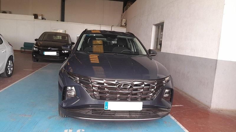 Usado Hyundai Tucson Style 136 CV (100 kW) 2021 Gris SUV