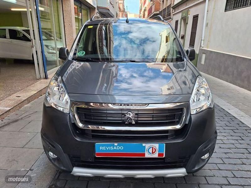 Usado Peugeot TePee Outdoor 110 CV (80 kW) 2018 Varios colores Van