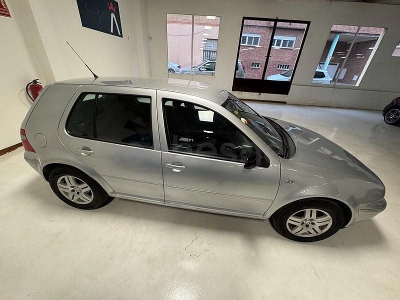 Usado VW Golf IV Conceptline 105 CV (77 kW) 2003 Gris / plata Berlina