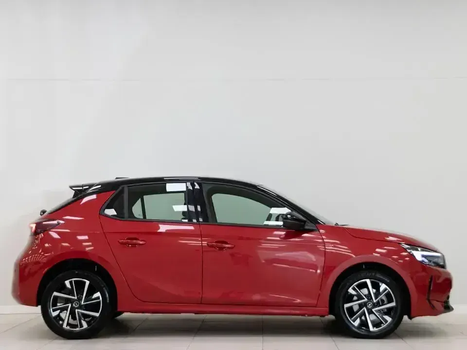 Usado Opel Corsa 100 CV (73 kW) 2025 Otro Utilitario