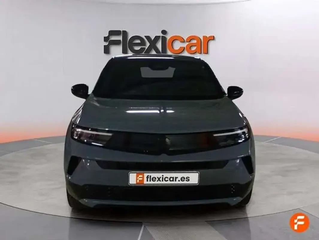 Usado Opel Mokka 136 CV (100 kW) 2025 Gris SUV