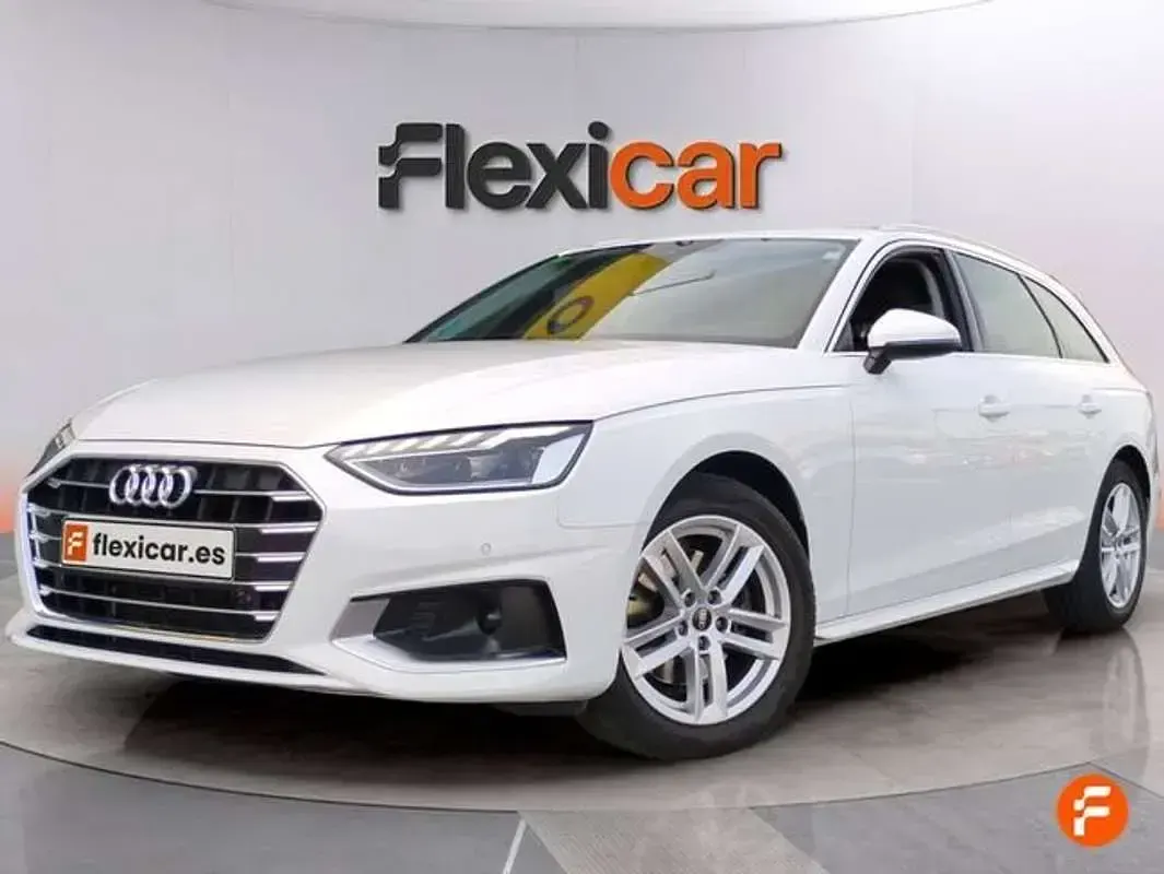 Usado Audi A4 Advanced Plus 163 CV (119 kW) 2022 Blanco Familiar