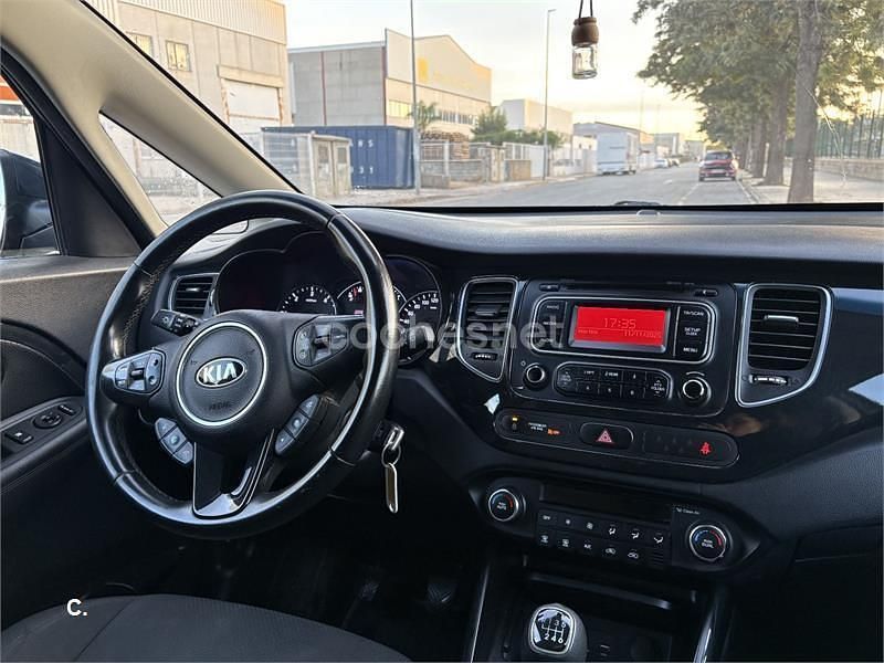 Usado Kia Carens 136 CV (100 kW) 2015 Azul Monovolumen