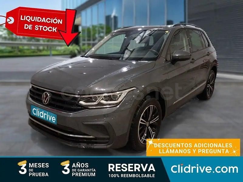 Usado VW Tiguan Life 122 CV (89 kW) 2022 Gris / plata SUV