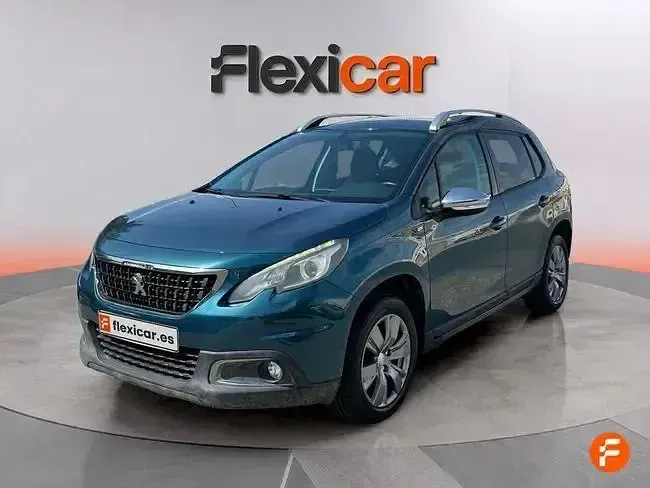 Usado Peugeot 2008 Allure 110 CV (80 kW) 2017 Verde SUV