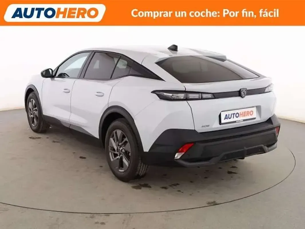 Usado Peugeot 408 Allure 131 CV (96 kW) 2024 Blanco SUV