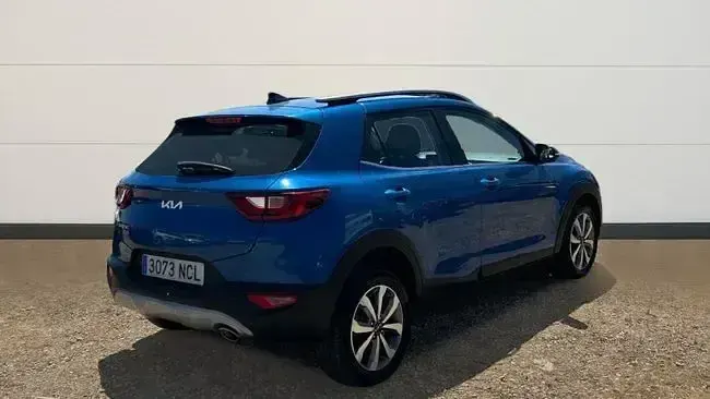 Usado Kia Stonic 100 CV (73 kW) 2025 Azul SUV