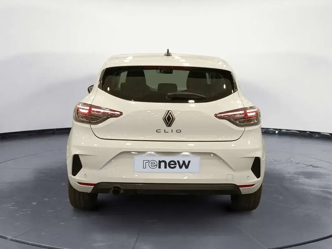 Usado Renault Clio V Evolution 91 CV (66 kW) 2024 Blanco Utilitario