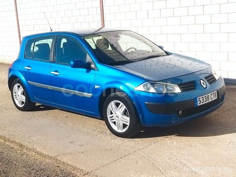 Azul Usado 2004 Renault Mégane II Privilege Berlina | 2300 € (Precio justo) - Imagen 1/4