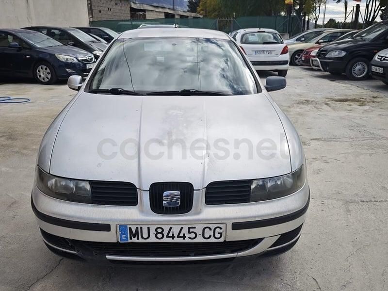 Gris / plata Usado 2001 Seat Leon Utilitario | 1800 € (Precio justo) - Imagen 1/4