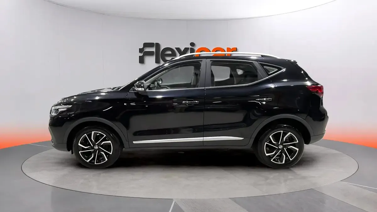 Usado MG ZS Luxury 106 CV (77 kW) 2022 Negro SUV