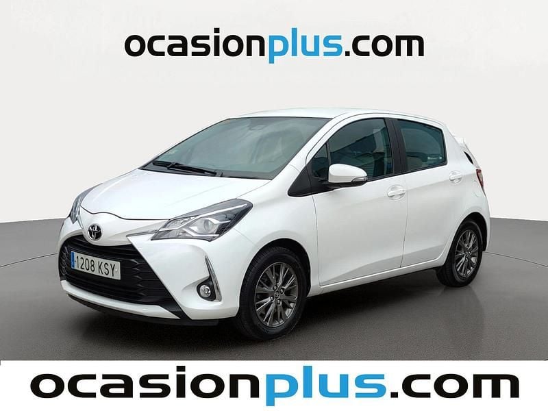 Blanco Usado 2019 Toyota Yaris Active Utilitario | 13.900 € (Precio justo) - Imagen 1/4