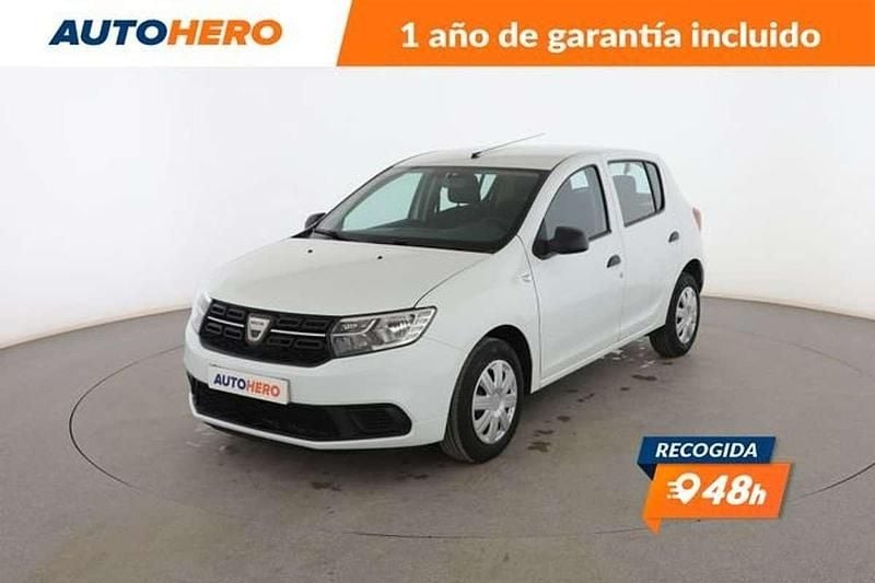 Blanco Usado 2019 Dacia Sandero Essentiel Berlina | 8799 € (Precio justo) - Imagen 1/3