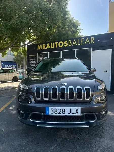 Usado Jeep Cherokee Limited 200 CV (147 kW) 2016 Gris / plata SUV