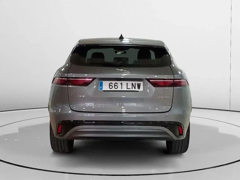 Usado Jaguar F-Pace R-Dynamic 404 HP (297 kW) 2021 Cinzento SUV