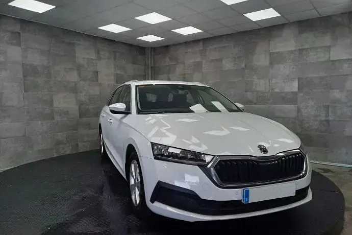 Usado Skoda Octavia 110 CV (80 kW) 2021 Familiar