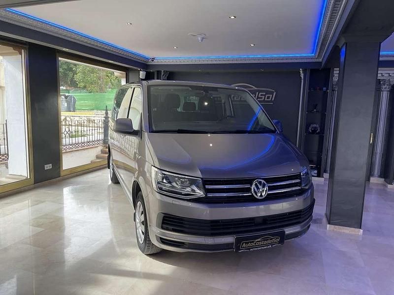 Usado VW Caravelle 150 CV (110 kW) 2019 Marrón Monovolumen