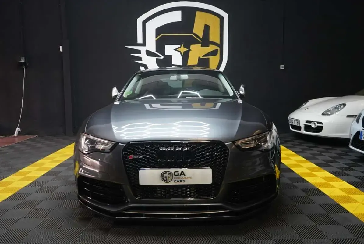 Usado Audi RS5 450 CV (330 kW) 2013 Negro Coupe