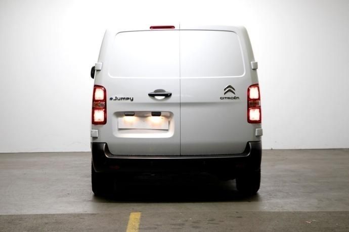 Usado Citroën e-Jumpy 100 kW (137 CV) 2023 Blanco Monovolumen