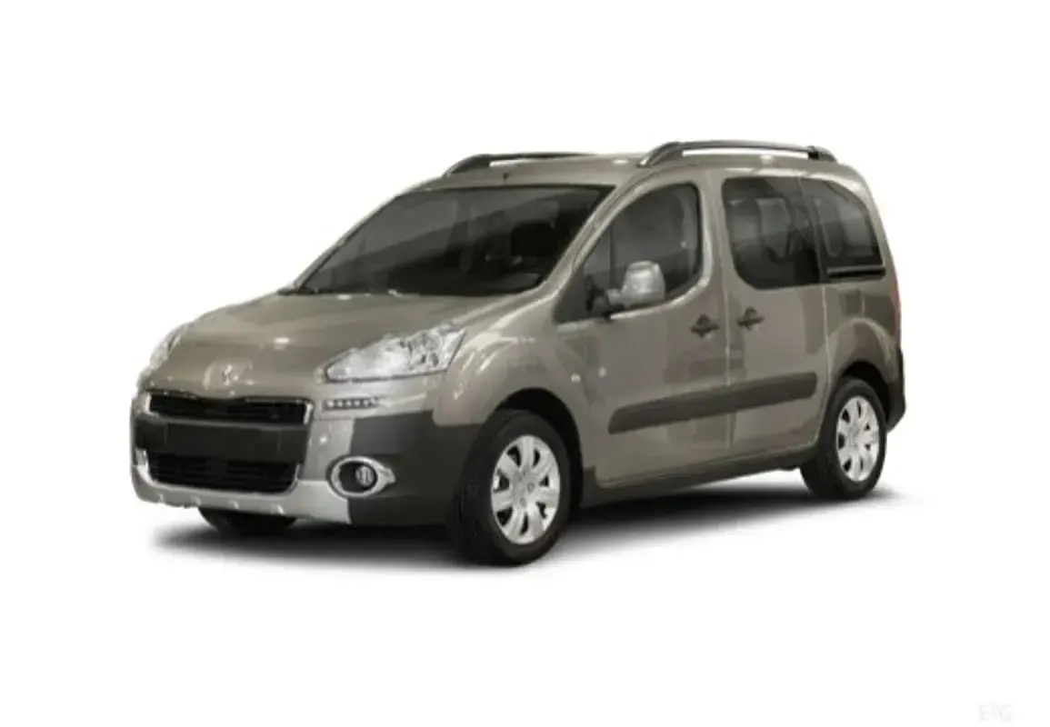 Usado Peugeot TePee Access 75 CV (55 kW) 2018 Blanco Van
