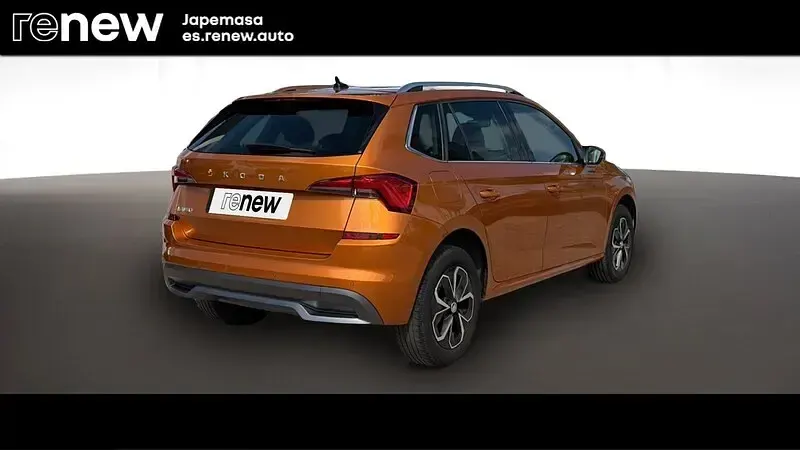 Usado Skoda Kamiq Ambition 110 CV (80 kW) 2022 Naranja SUV