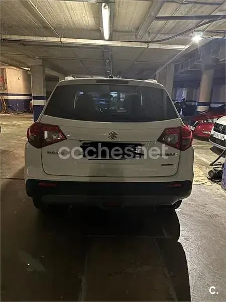Usado Suzuki Vitara 120 CV (88 kW) 2017 Blanco SUV