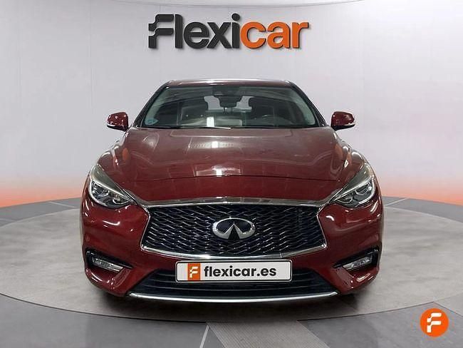 Usado Infiniti Q30 Premium 109 CV (80 kW) 2018 Granate Utilitario