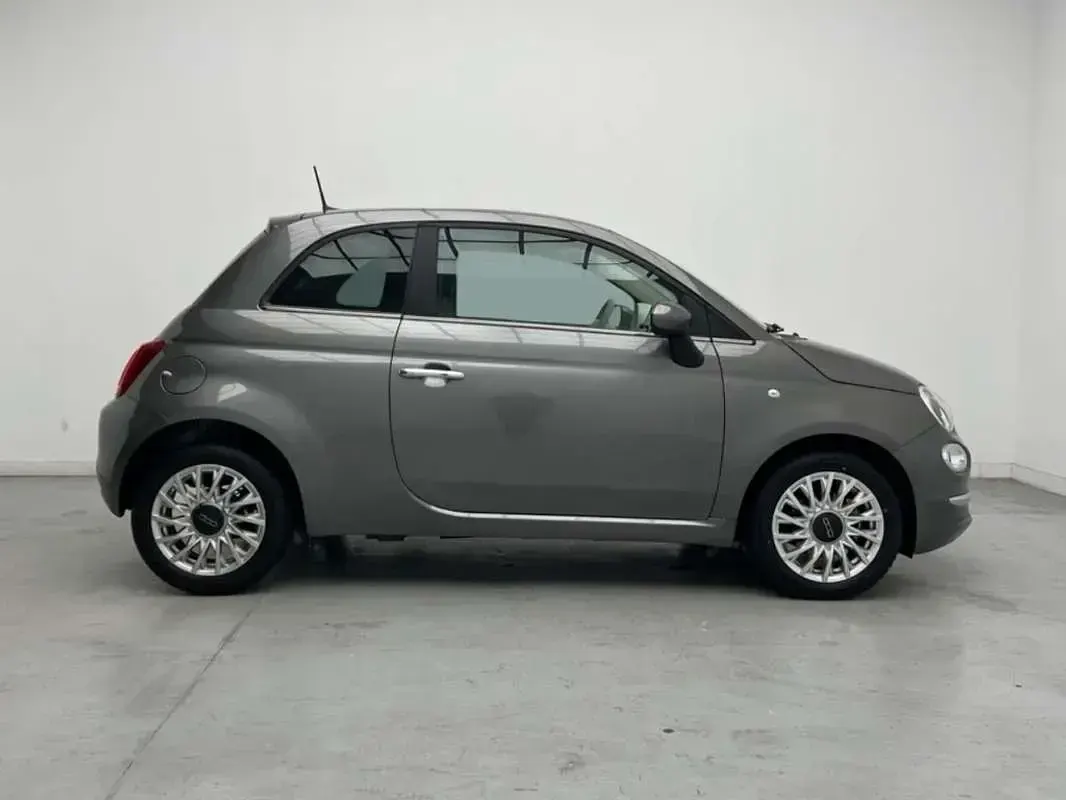 Usado Fiat 500 71 CV (52 kW) 2023 Gris Berlina