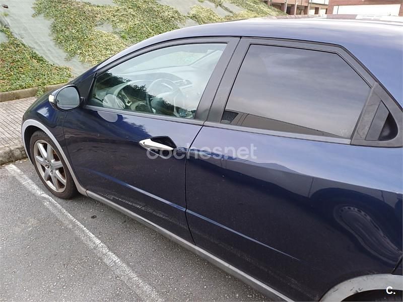 Usado Honda Civic Sport 140 CV (102 kW) 2006 Azul Berlina