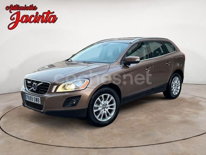 Amarillo Usado 2010 Volvo XC60 Summum SUV | 9990 € (Precio justo) - Imagen 1/4