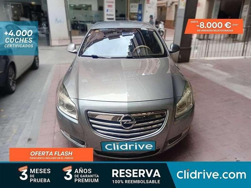 Usado Opel Insignia Edition 131 CV (96 kW) 2011 Gris / plata Berlina