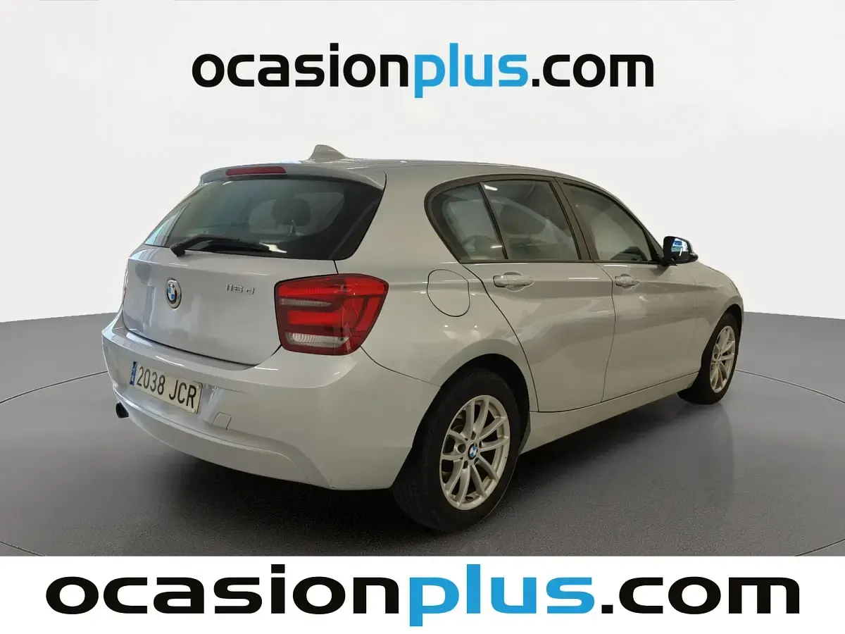 Usado BMW 116 116 CV (85 kW) 2015 Gris plata Utilitario