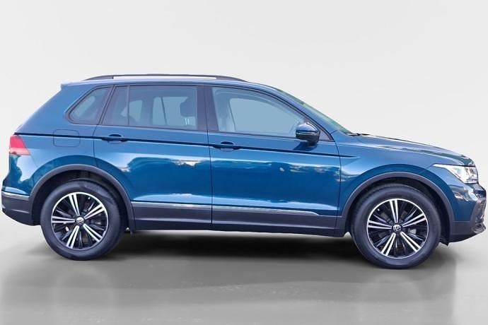 Usado VW Tiguan Life 150 CV (110 kW) 2024 Blanco SUV