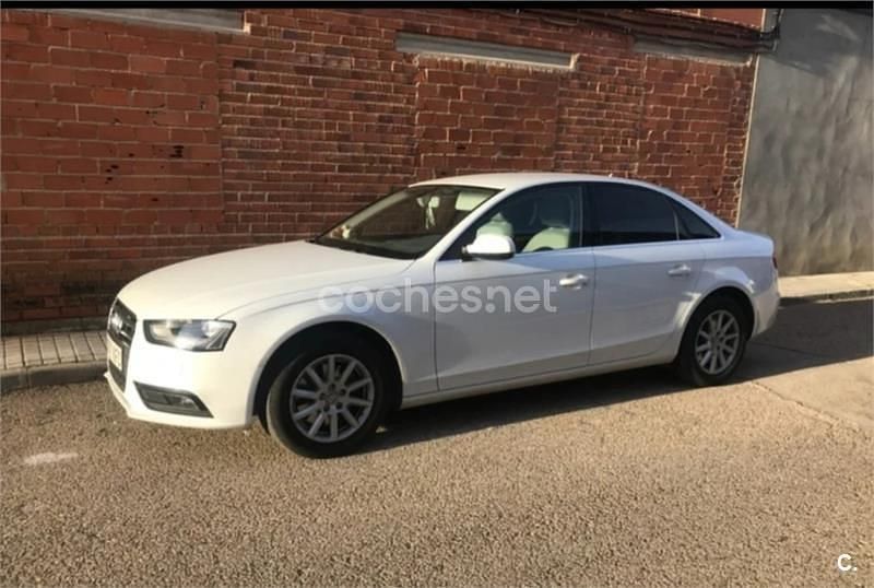 Usado Audi A4 120 CV (88 kW) 2012 Blanco Berlina