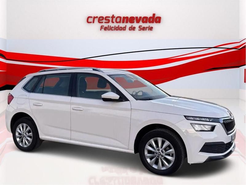 Usado Skoda Kamiq Ambition 110 CV (80 kW) 2021 Blanco SUV