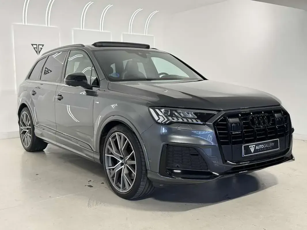 Usado Audi Q7 S-Line 286 CV (210 kW) 2023 Gris SUV