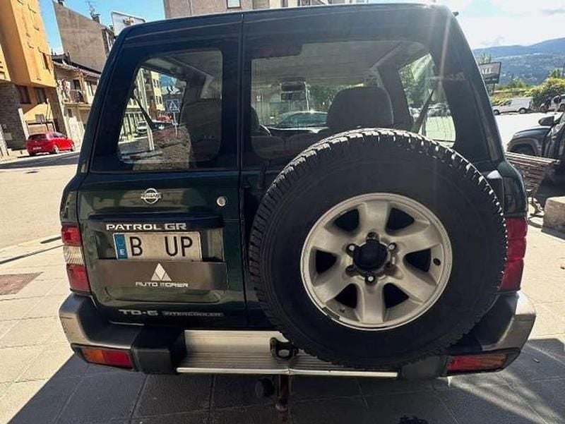 Usado Nissan Patrol S 130 CV (95 kW) 1998 Verde SUV