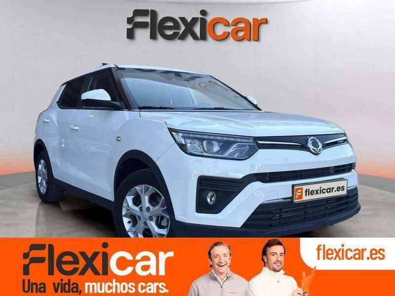 Amarillo Usado 2021 Ssangyong Tivoli SUV | 11.490 € - Imagen 1/4