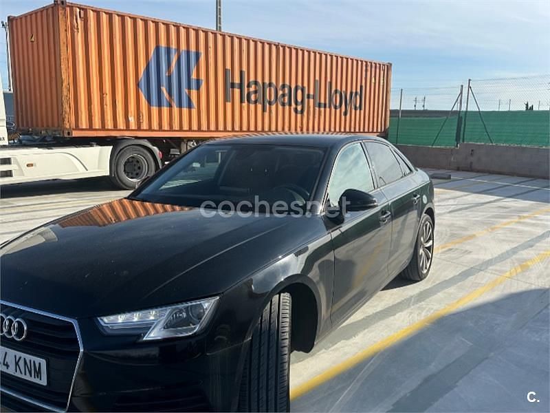 Usado Audi A4 150 CV (110 kW) 2018 Negro Berlina