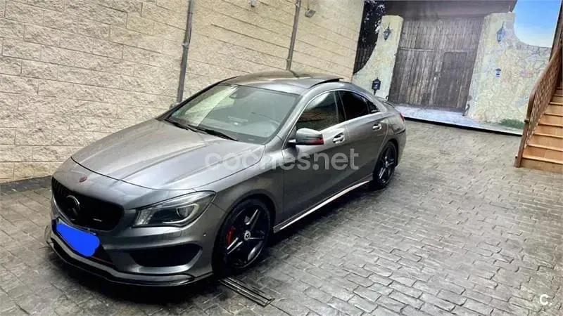 Usado Mercedes CLA200 AMG line 136 CV (100 kW) 2015 Gris / plata Berlina