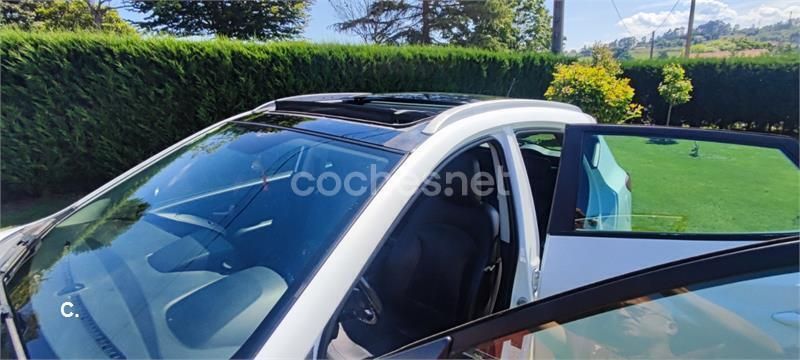 Blanco Usado 2010 Hyundai ix35 GLS SUV | 10.500 € (Precio justo) - Imagen 1/4