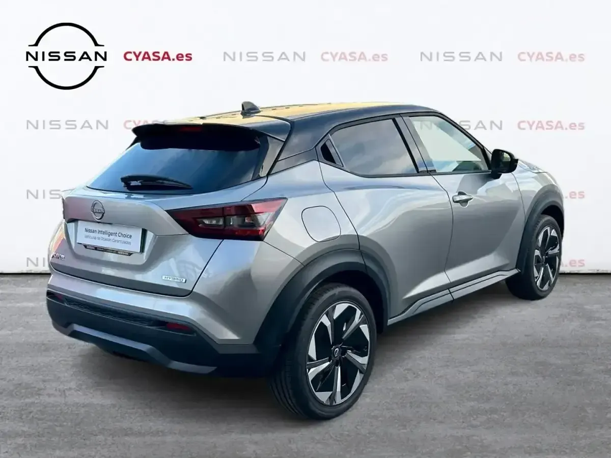 Nuevo Nissan Juke N-Connecta 143 CV (105 kW) 2025 Gris / plata SUV