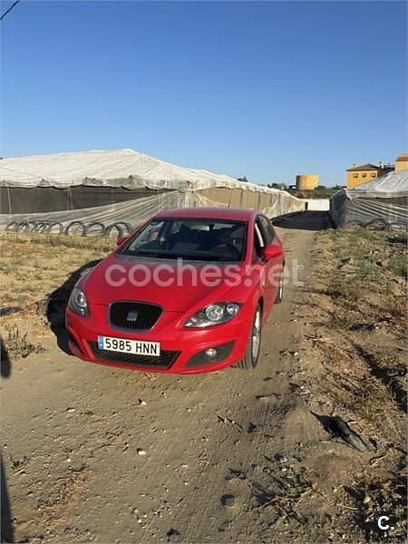 Usado Seat Leon Copa 90 CV (66 kW) 2013 Rojo Berlina