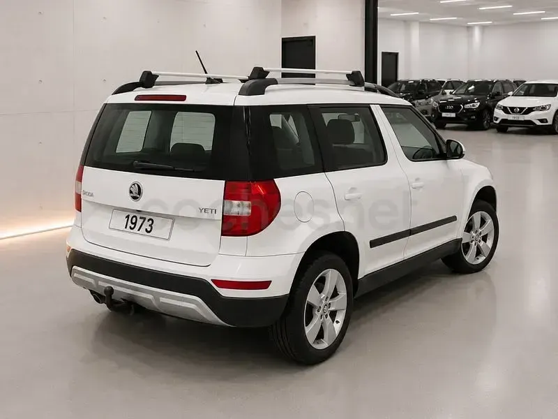 Usado Skoda Yeti Ambition 105 CV (77 kW) 2014 Blanco SUV