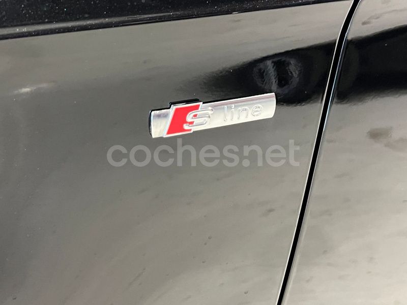 Usado Audi A3 Sportback S-Line 116 CV (85 kW) 2018 Negro Utilitario